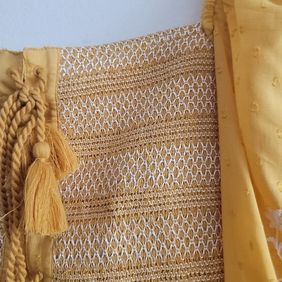 Forever 21 Yellow Embroidered Puff Sleeve Smocked Tie Front Crop Top Shirt - Picture 4 of 8